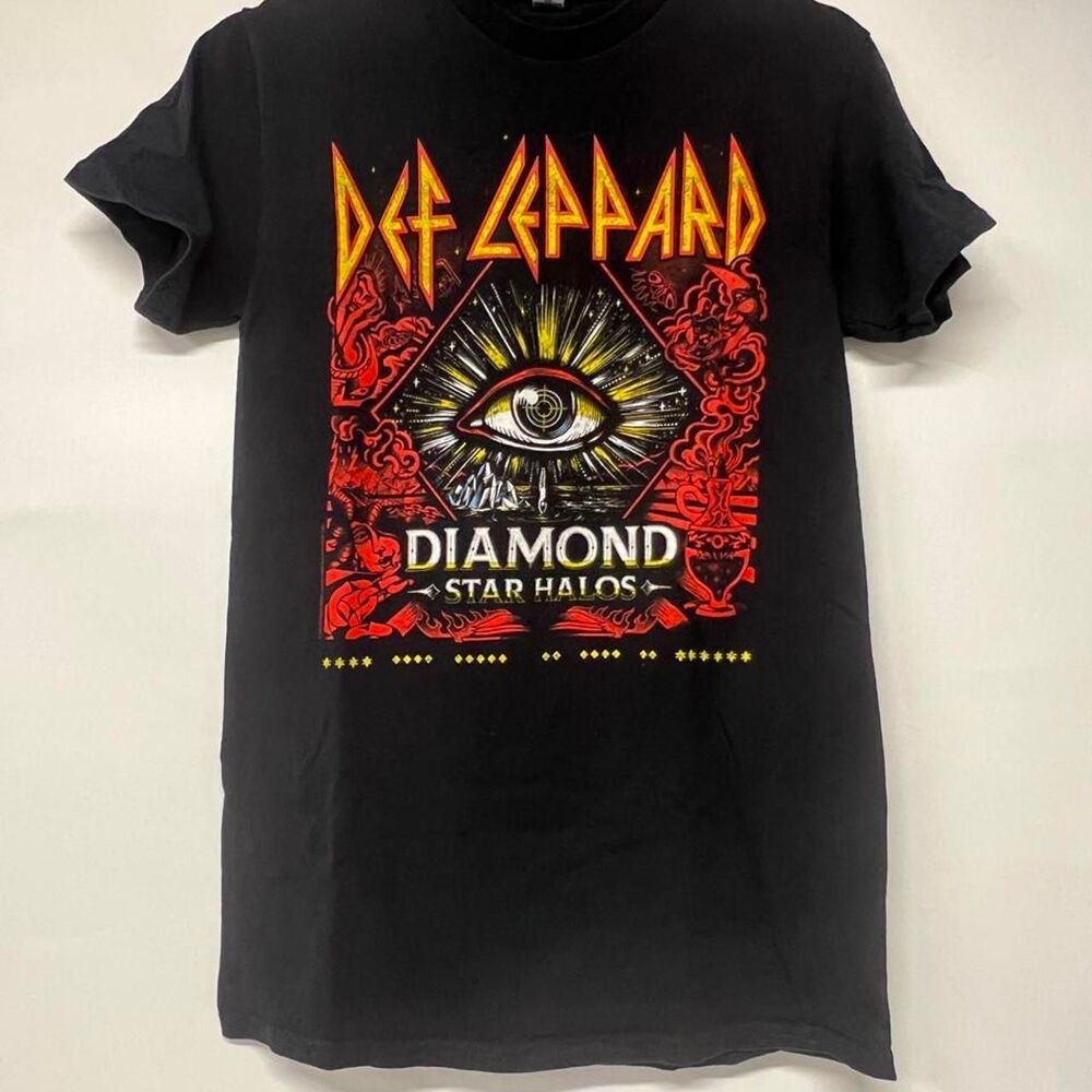 Def Leppard Diamond Star Halos Mens T-shirt Small